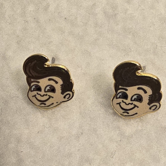 elias brothers Jewelry - Vintage Elias brothers Big Boy Earrings